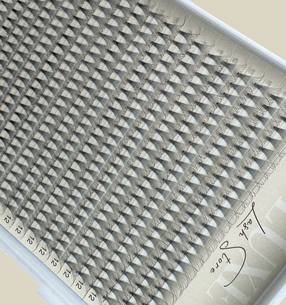 12D Premade Volume Fans Ultra Dark XL Lash Trays